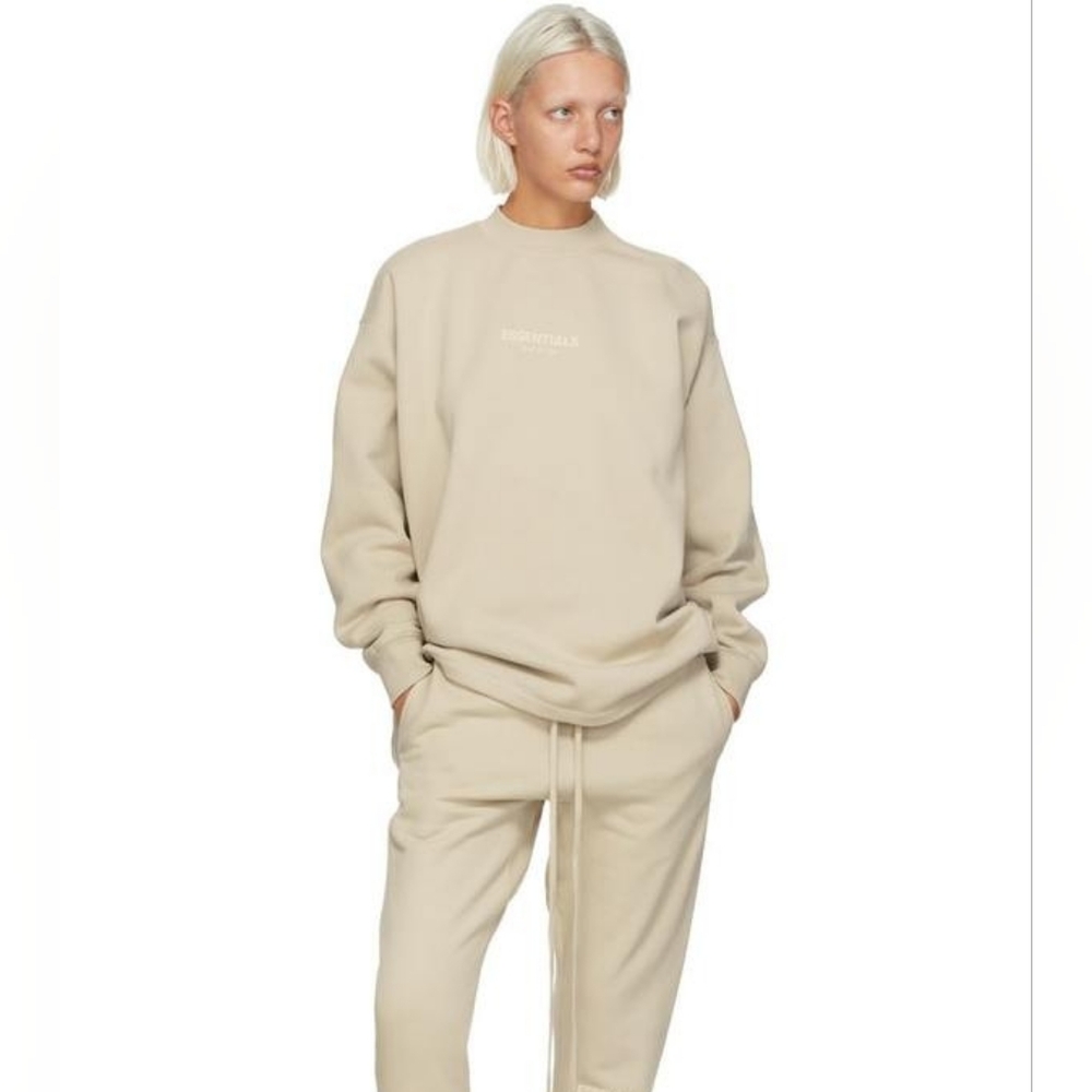NWOT Essentials Fear Of God | Relaxed Crewneck Sweatshirt In Wheat (Size Small)